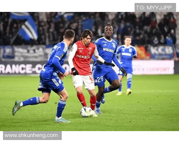 斯特拉斯堡主场迎战里昂争夺法甲积分榜关键战役